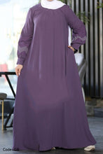 Load image into Gallery viewer, Baraa Abaya - Crepe
