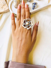 Load image into Gallery viewer, Tara Unique Ring