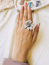 Load image into Gallery viewer, Angeli Elegant Ring