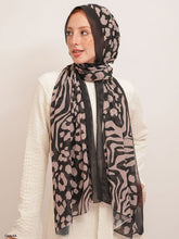 Load image into Gallery viewer, Omnia Scarf - Crepe Digital