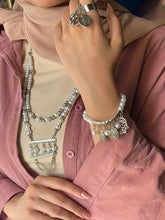 Load image into Gallery viewer, White Lolly Majorca Set With Pendant
