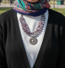 Load image into Gallery viewer, Violet Shinny Necklace