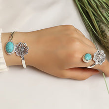 Load image into Gallery viewer, Silver Plated Flower Set
