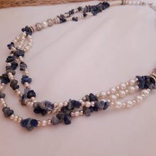 Load image into Gallery viewer, Zeina Necklace - Seashell and Pearl Stones