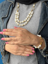 Load image into Gallery viewer, Eman Simple Set - Acrylic and Pearl Stones