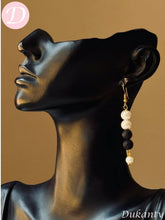 Load image into Gallery viewer, Menna Earring - Metal