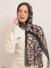 Load image into Gallery viewer, Omnia Scarf - Crepe Digital