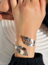 Load image into Gallery viewer, The Delicate Set - Silver Plated