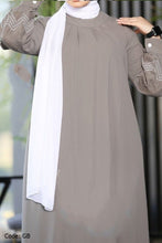 Load image into Gallery viewer, Baraa Abaya - Crepe