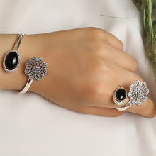 Load image into Gallery viewer, Silver Plated Flower Set