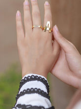 Load image into Gallery viewer, Amanda Ring Set - Gold Plated