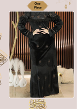 Load image into Gallery viewer, Rasha Abaya - Velvet