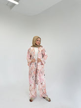 Load image into Gallery viewer, Wijoud Summer Suit - Satin