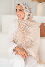 Load image into Gallery viewer, Rahma Scarf - Kuwaiti
