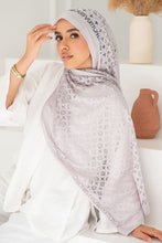 Load image into Gallery viewer, Rahma Scarf - Kuwaiti