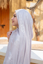 Load image into Gallery viewer, Ola Scarf - Kuwaiti