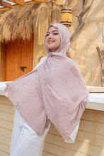 Load image into Gallery viewer, Ola Scarf - Kuwaiti