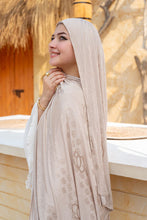 Load image into Gallery viewer, Ola Scarf - Kuwaiti