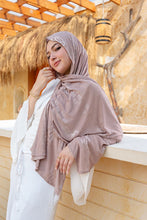 Load image into Gallery viewer, Ola Scarf - Kuwaiti