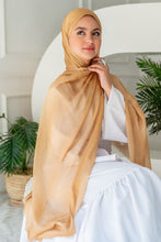 Load image into Gallery viewer, Mirna Scarf - Kuwaiti Chanel