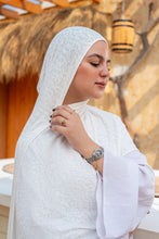 Load image into Gallery viewer, Kariman Scarf - Kuwaiti