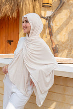 Load image into Gallery viewer, Kariman Scarf - Kuwaiti
