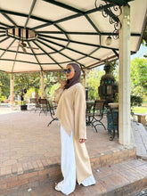 Load image into Gallery viewer, Wesal Poncho - Rosalyn