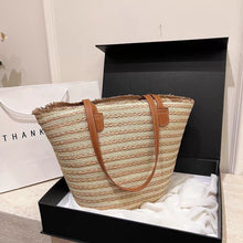Load image into Gallery viewer, Yasmina Beach Bag - Wicker