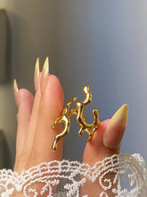 Load image into Gallery viewer, Lyra Ribbon Ring - Stainless Steel