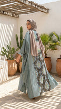 Load image into Gallery viewer, Modern Queen Linen Abaya
