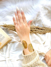 Load image into Gallery viewer, Ebro Bangle - Pure Copper