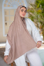 Load image into Gallery viewer, Eman Scarf - Pure Kuwaiti