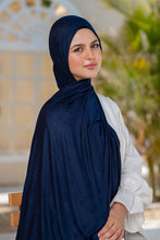 Load image into Gallery viewer, Eman Scarf - Pure Kuwaiti