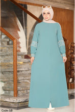 Load image into Gallery viewer, Atyaf Abaya - Crepe