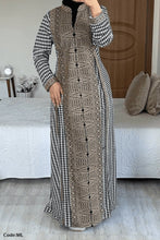 Load image into Gallery viewer, Hager Abaya - Crepe