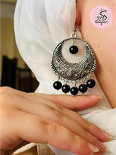 Load image into Gallery viewer, Black Earring - Metal