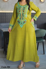 Load image into Gallery viewer, Zainab Jalabiya - Linen
