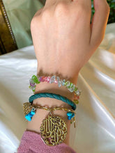 Load image into Gallery viewer, Sara Delicate Set