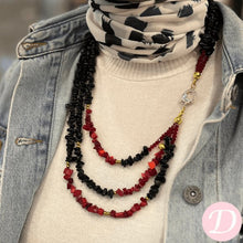 Load image into Gallery viewer, Renad Seashell Necklace - Crystal and Seashell