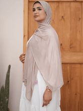 Load image into Gallery viewer, Lara Scarf - French Tulle And Satin