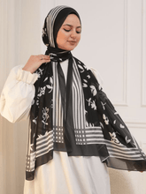 Load image into Gallery viewer, Karima Scarf - Crepe Digital