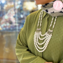 Load image into Gallery viewer, Nefertiti Pearl Necklace - Silver Plated