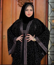 Load image into Gallery viewer, Salsabil Abaya - Crepe