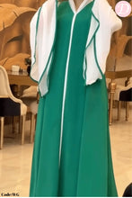 Load image into Gallery viewer, Omnia Abaya- Crepe