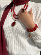 Load image into Gallery viewer, Sara Elegant Set Pearl and Marjan