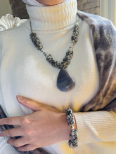 Load image into Gallery viewer, Enas Set - Agate And Natural Seashells Stones