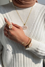 Load image into Gallery viewer, Your Name Gold Plated And Shell Stone Set