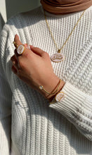 Load image into Gallery viewer, Your Name Gold Plated And Shell Stone Set