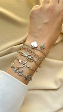 Load image into Gallery viewer, Zahraa Simple Bracelets