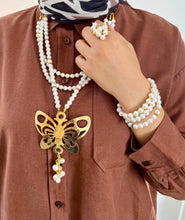 Load image into Gallery viewer, Elara Butterfly Set - Spanish Mallorca pearls Stones